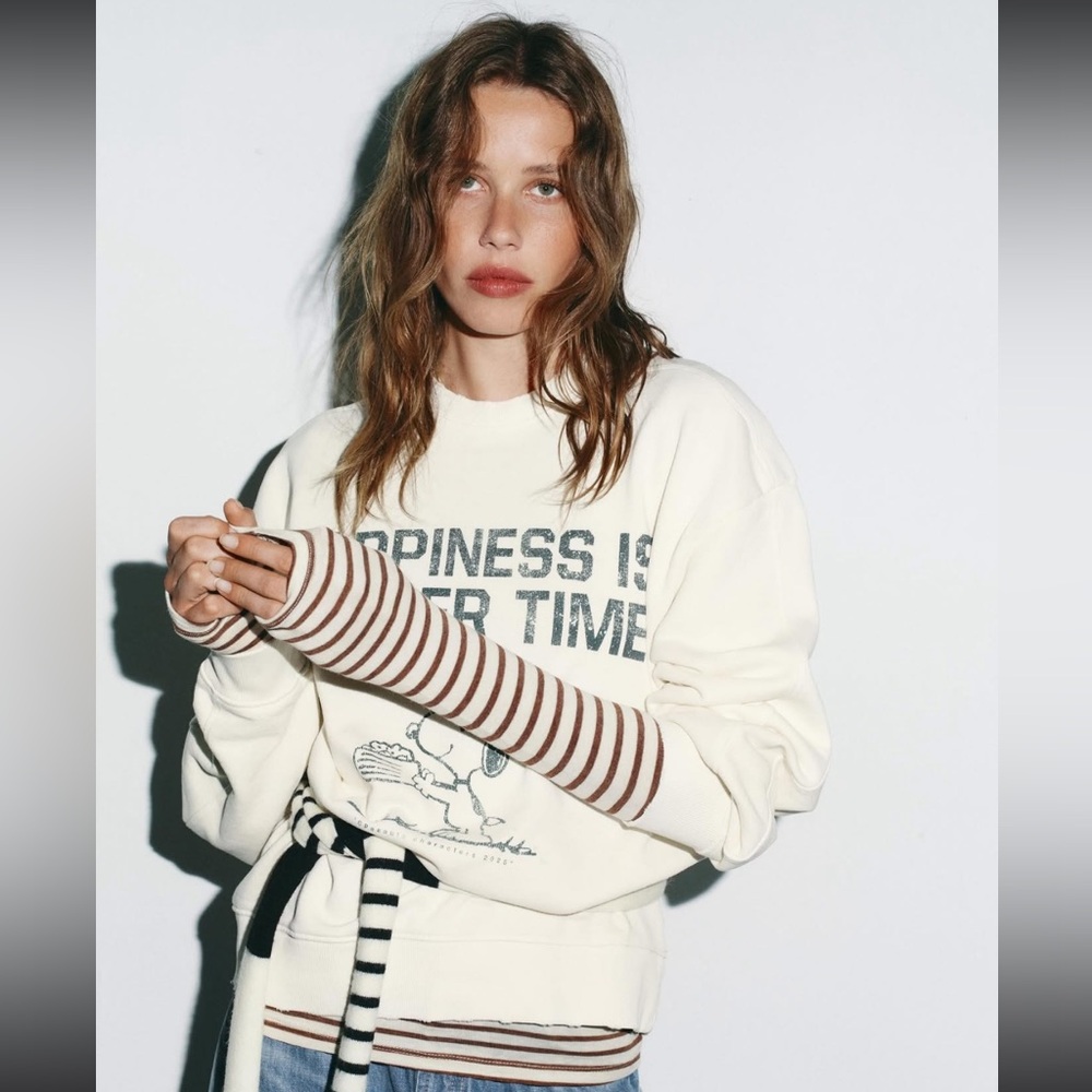 ZARA washed effect Snoopy Peanut Sweatshirt oversized 
3253/003